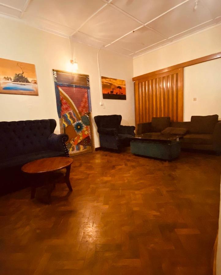 Afro Smile Hotel And Guest House-Джинджа Екстериор снимка